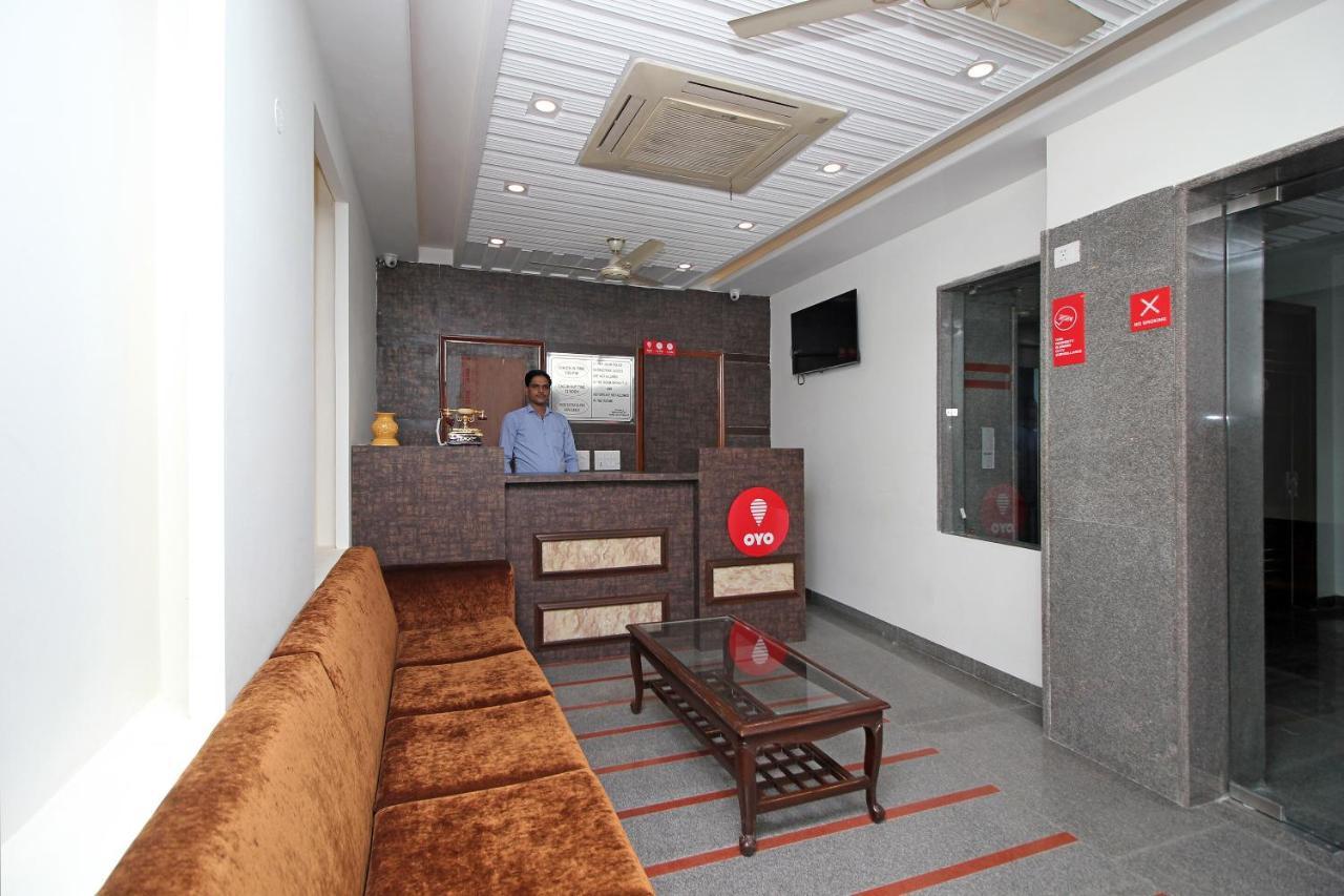 Oyo Hotel Blu Pebbles Near Delhi Airport New Delhi Exteriör bild