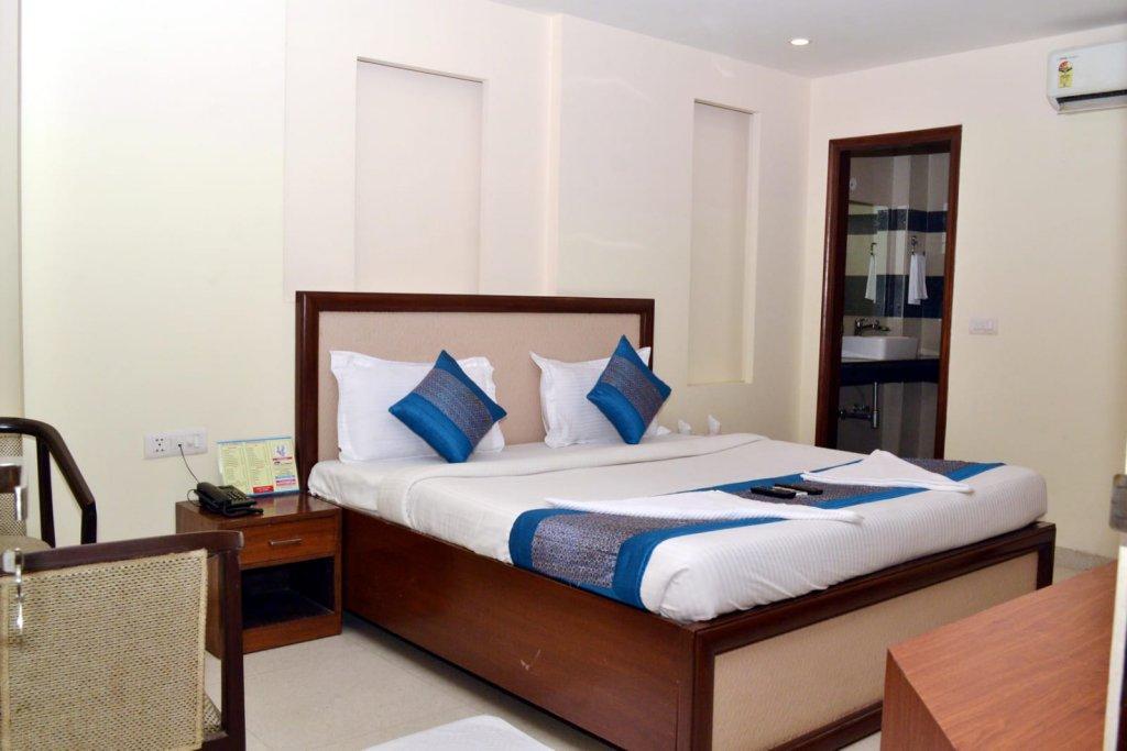 Oyo Hotel Blu Pebbles Near Delhi Airport New Delhi Exteriör bild