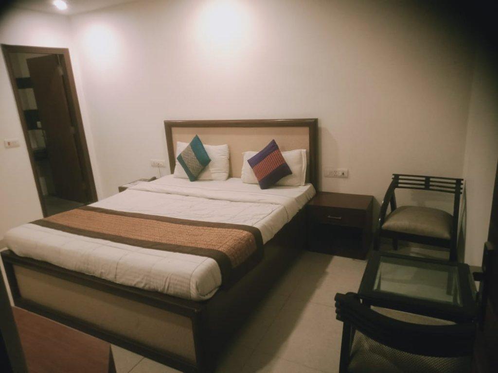Oyo Hotel Blu Pebbles Near Delhi Airport New Delhi Exteriör bild